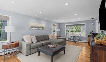 75 Walnut Dr, East Greenwich, RI 02818