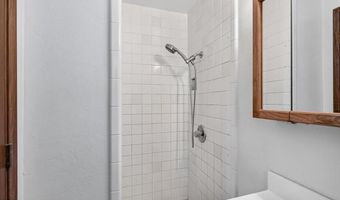 624 Crowson Rd, Ashland, OR 97520