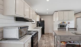 3089 RAKOWITZ Rd, Adkins, TX 78101