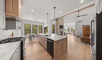 1009 W Aspen Ridge Cir, Polk City, IA 50226