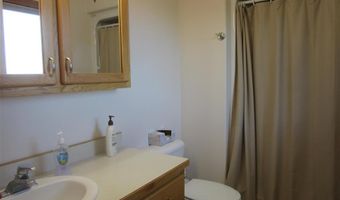138 Buena Vista Ave, Cody, WY 82414