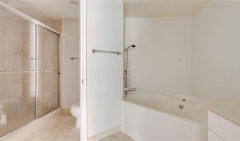 3370 Hidden Bay Dr 909, Aventura, FL 33180