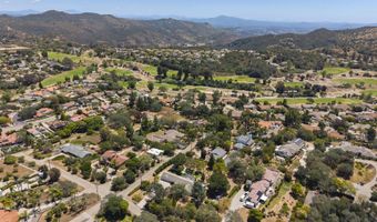 10525 Burned Oak Ln, Escondido, CA 92026