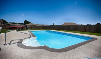 444 Summit Lakes Dr, Athens, AL 35613