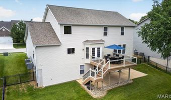 688 Stoney Creek Ln, Ballwin, MO 63021