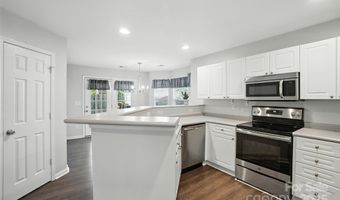5911 Moose Ln, Charlotte, NC 28269