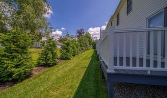 572 Smithfield Rd 8, North Providence, RI 02904