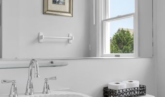 512 Main Ave #5, Bay Head, NJ 08742