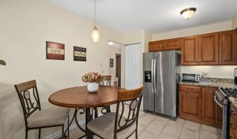 1937 N Coldspring Rd, Arlington Heights, IL 60004