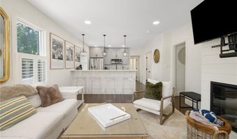 8 Cross St 1, Newport, RI 02840
