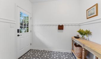 42869 NASHUA St, Ashburn, VA 20147