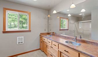 30 Steinman Dr, Ashland, OR 97520