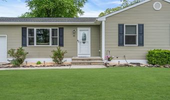 32 Bowline St, Beachwood, NJ 08722