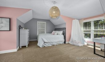 4936 W Village Trl SE, Ada, MI 49301