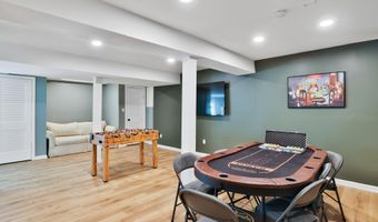 21663 OATLANDS Rd, Aldie, VA 20105