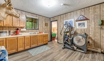 11 Carmen Gln, Albrightsville, PA 18210