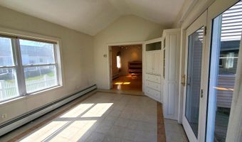9 Wood St, Bangor, ME 04401