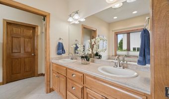 2917 E FALLCREEK Ln, Appleton, WI 54913