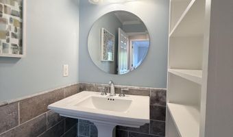 30 Barnwell Dr, Beaufort, SC 29907