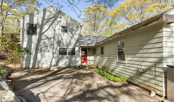 101 Cobble Hill Rd, Lincoln, RI 02865