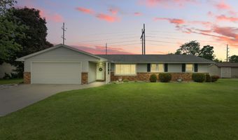 1209 Highland Dr, Auburn, IN 46706