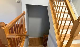 6641 CREEK POINT Way, Alexandria, VA 22315