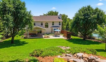 329 Gateford Dr, Ballwin, MO 63021