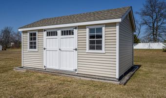 41 Gina Dr, Allentown, NJ 08501