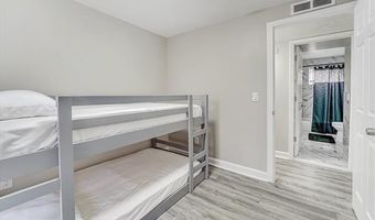 2148 Champagne Dr, Ann Arbor, MI 48108