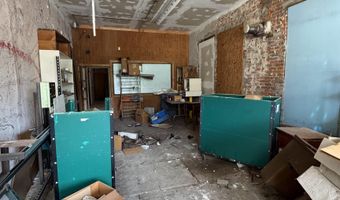 75 S Main St, Andrews, IN 46702