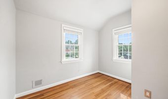6145 12TH St N, Arlington, VA 22205