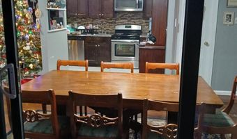 511 N ARMISTEAD St 303, Alexandria, VA 22312