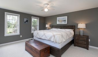 25 Calvin St, Ayer, MA 01432