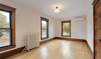 701 11th St NW, Austin, MN 55912