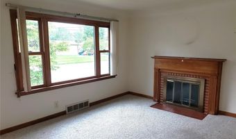 3 E Elm St, Alton, IL 62002