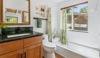 630 Hoolawa Rd, Haiku, HI 96708