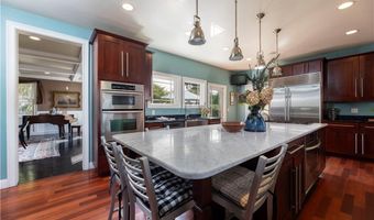 365 Boston Neck Rd, Narragansett, RI 02882