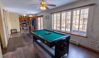 107 Birchwood Rd, Blakeslee, PA 18610