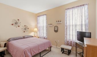 14 HIDDEN LAKE Cir, Barnegat, NJ 08005