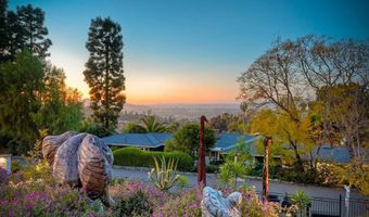 9945 Alto Dr, La Mesa, CA 91941