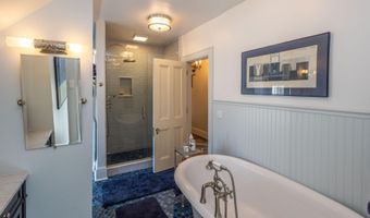 18 Bayside Dr, Belfast, ME 04915