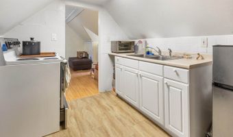 25 Winter St, Bangor, ME 04401