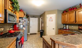 1528 Brookshire Dr, Benton, AR 72019