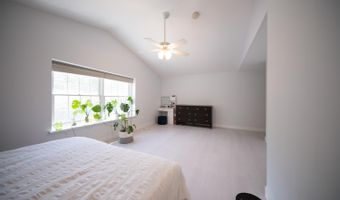 3085 N Foxridge Ct, Ann Arbor, MI 48105