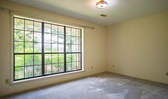 5042 Dummyline Rd, Batesville, MS 38606