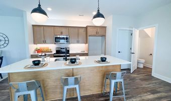 433 E Douglas Ave, Andover, KS 67002