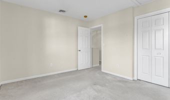 20 Lakeview Dr 20, Branford, CT 06405