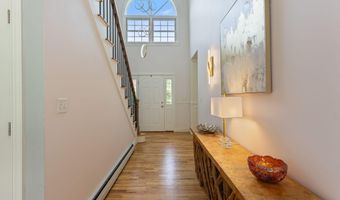 12 Summit Ter, Falmouth, ME 04105