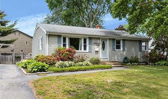 83 Bateman Ave, Cranston, RI 02920