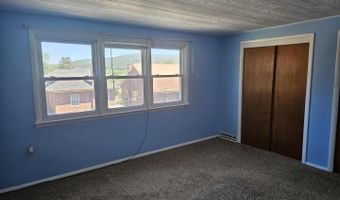 19 HILBERT Ct, Reading, PA 19606